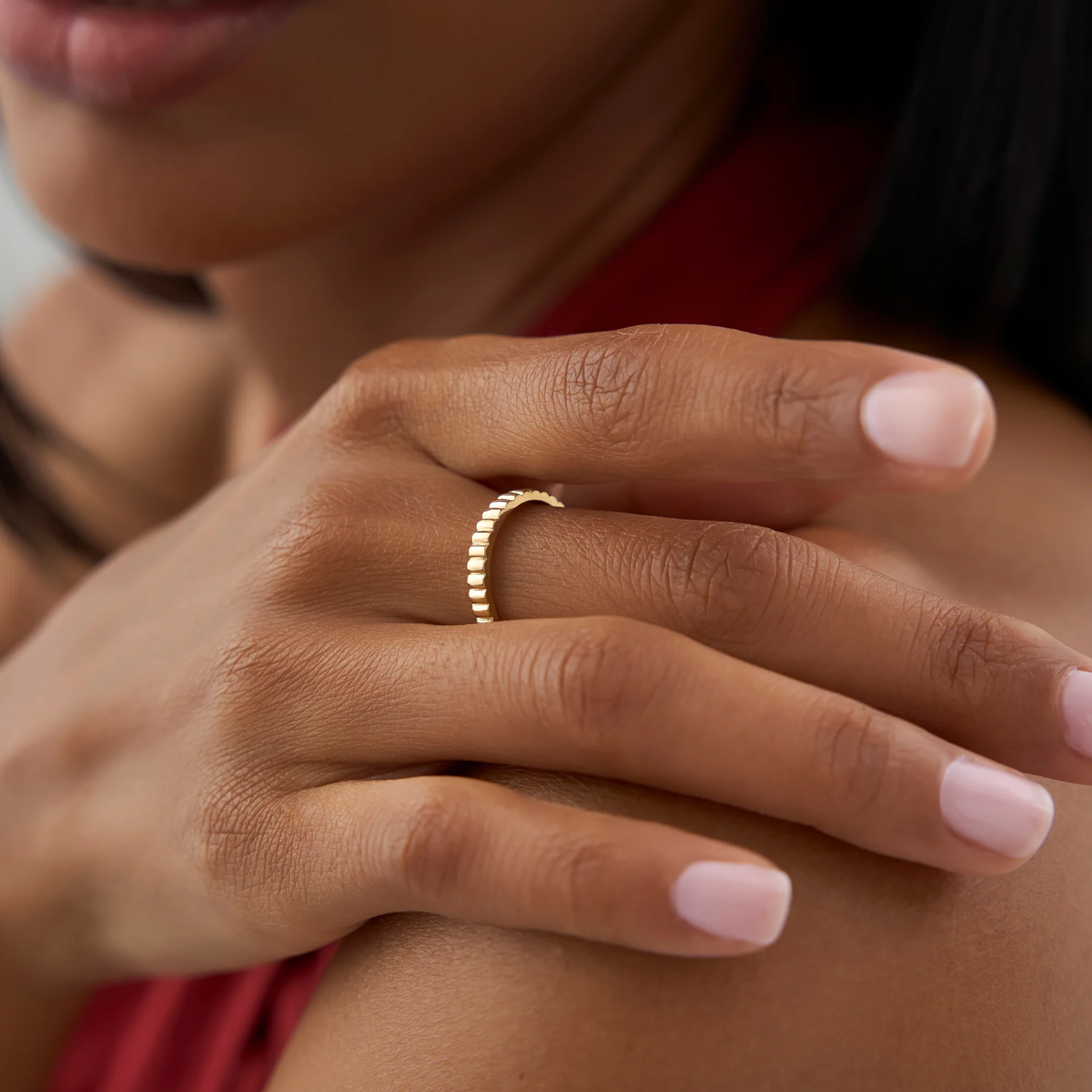 14K 2.5MM Ribbed Gold Band - Image 5