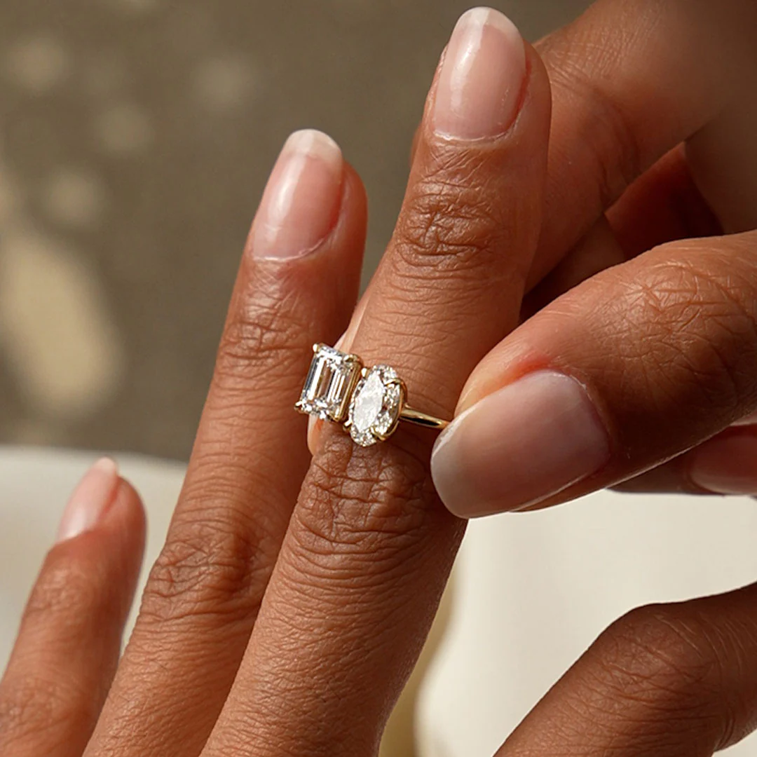 2.00 Ctw 14k Emerald & Oval Cut Toi et Moi Lab Grown Diamond Ring - Selen - Image 6